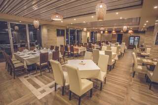 Отель Hotel Franca Бар-4