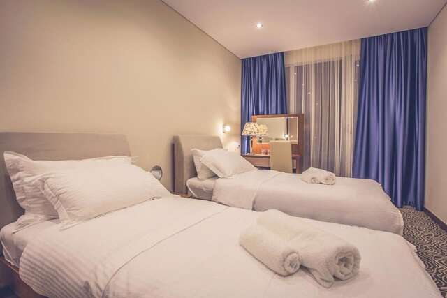 Отель Hotel Franca Бар-13