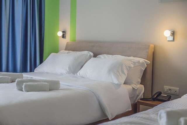 Отель Hotel Franca Бар-6