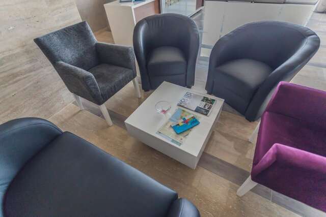 Отель Hotel Franca Бар-9